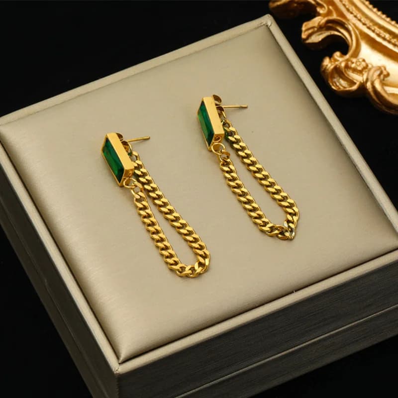 Schmuckset mit rotem Kristall-Zirkonia: Halskette, Armband und Ohrringe
