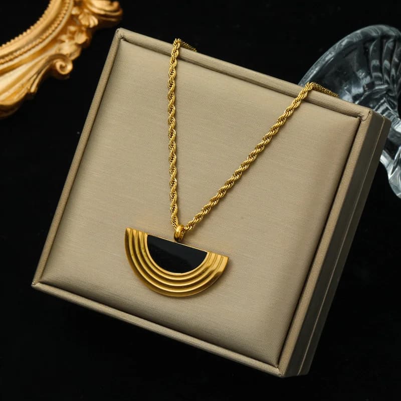 Geometrisches Halbkreis-Anhänger-Halsband und Ohrringe Set