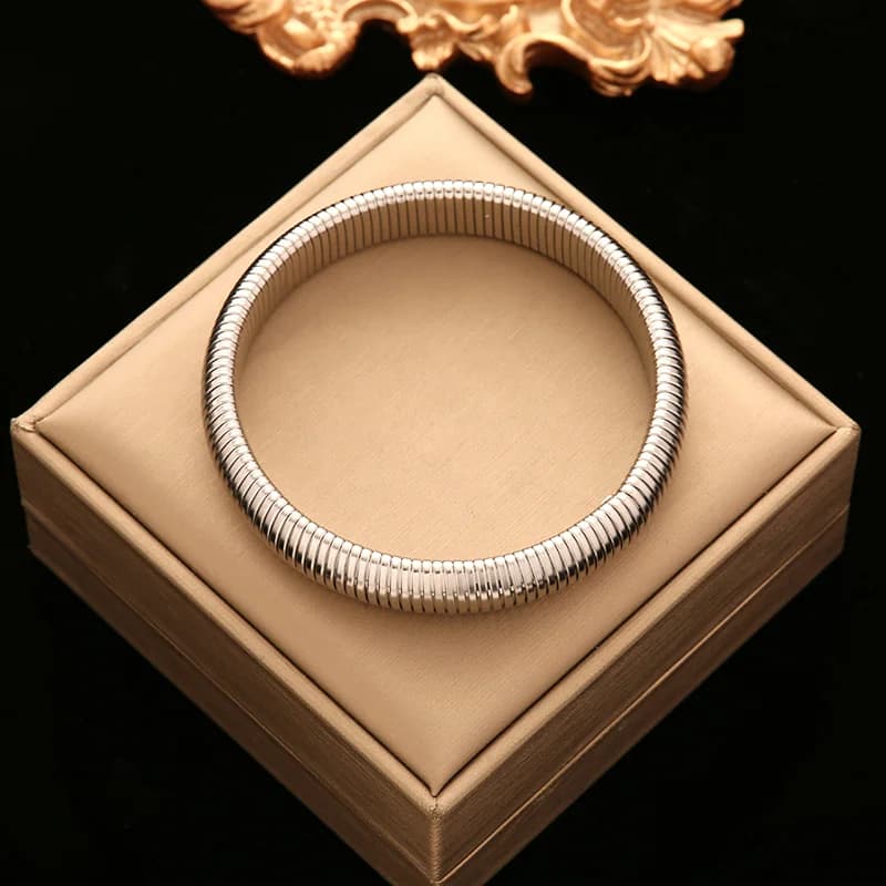 316L Edelstahl Armband in Goldfarbe, gedreht und verstellbar