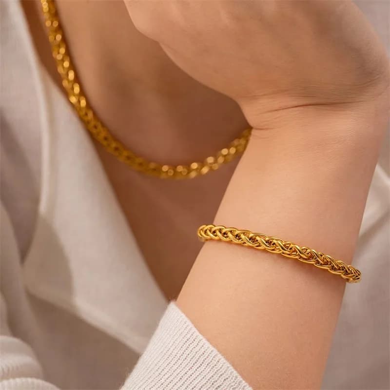 Schmuckset mit Halskette (Collar) und Armband, 18K vergoldet