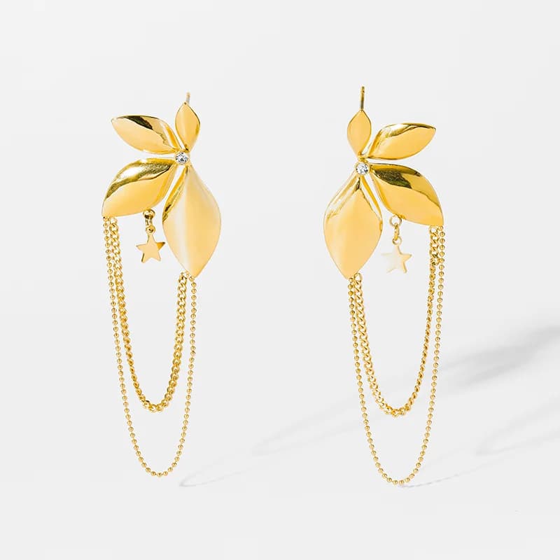 Goldene Blumen-Tropfenohrringe mit Quasten