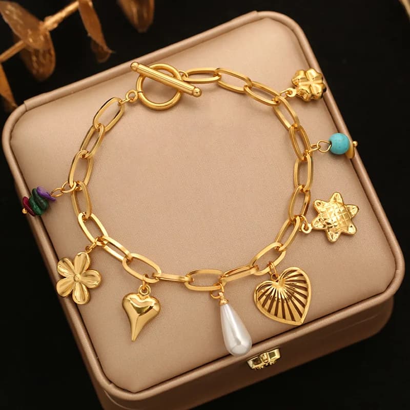 Herringbone-Armband mit Blumen & Perlen-Charm, 18K Gold