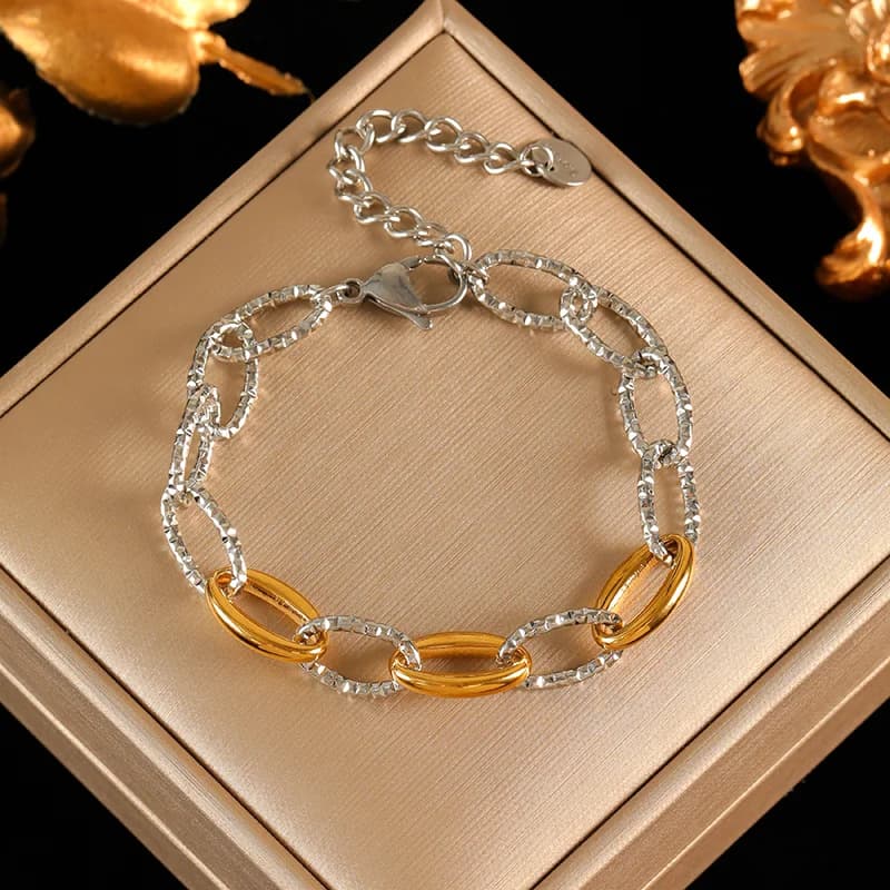 Armband mit ovaler Gliederkette und Karabinerverschluss, Stahl