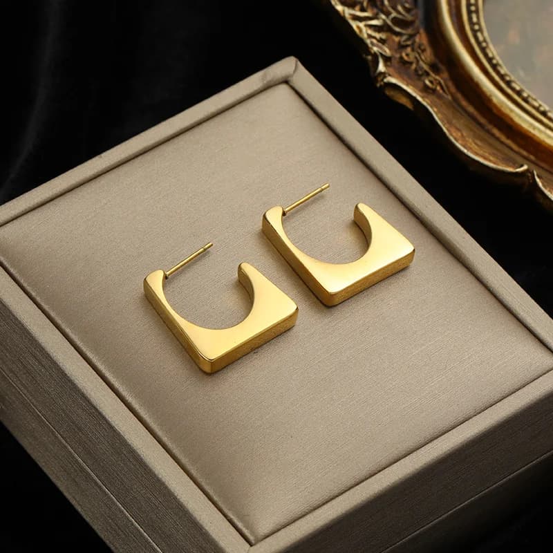 Einfache Creolen Ohrringe, Goldfarben Edelstahl