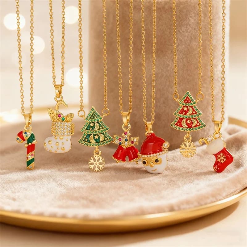 Emailanhänger Halskette mit Weihnachtsbaum, Glocke und Schneeflocke
