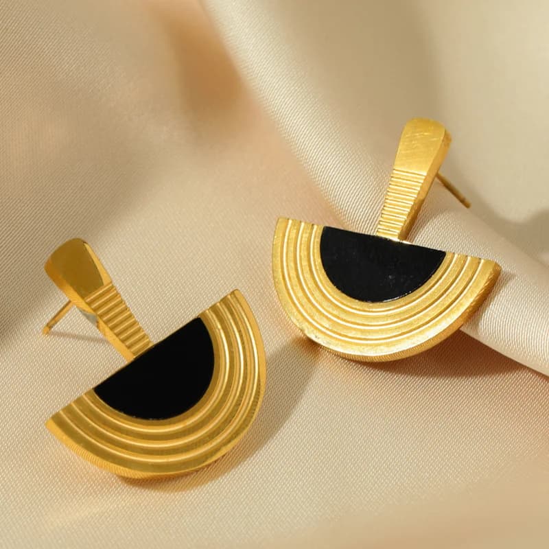 Geometrisches Halbkreis-Anhänger-Halsband und Ohrringe Set