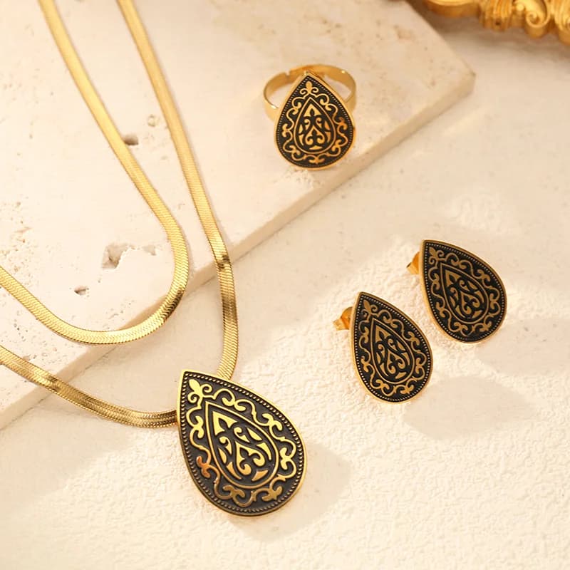 Vintage Schmuckset mit Tropfenperlen: Halskette, Ohrringe und Ring