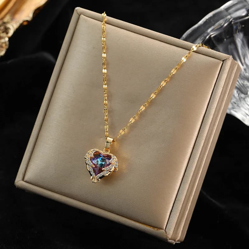 Goldfarbener Zirkonia-Ketten-Choker