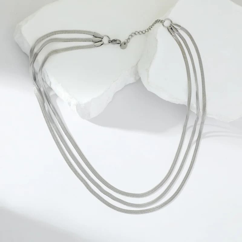 Goldene mehrreihige Ketten-Halskette (Collar)
