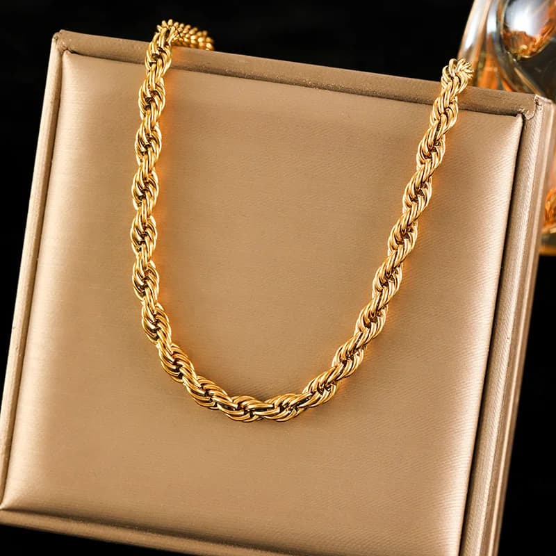 Metall-Charm Statement-Halskette, vergoldet