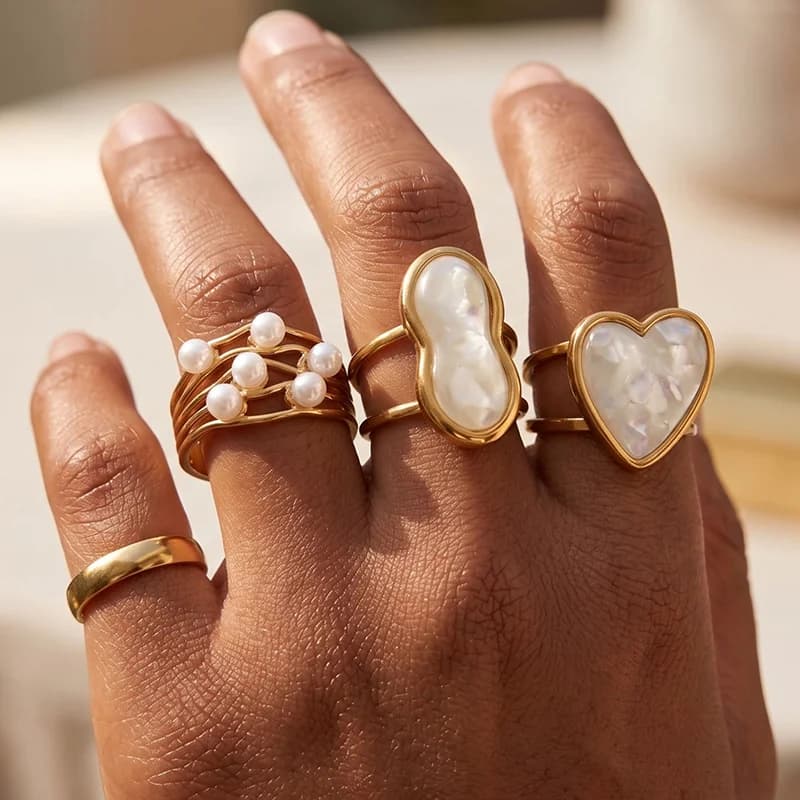 Verstellbarer Öffnungs-Ring aus Edelstahl mit Perlen-Herzmotiv