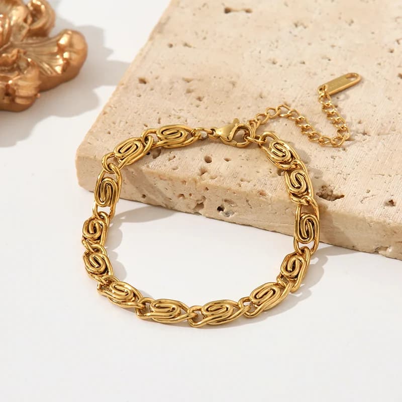 Armband aus Edelstahl in Gold, geometrisch