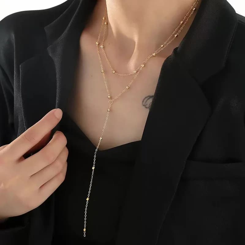 Feines Y-förmiges Anhänger-Halsband mit Perlen