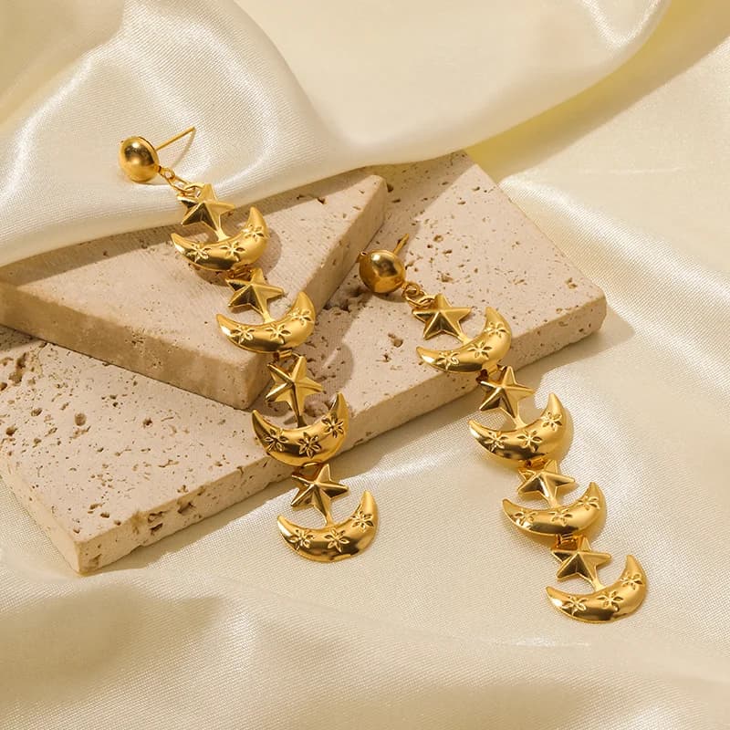 Lange Quasten-Ohrhänger, Goldfarben