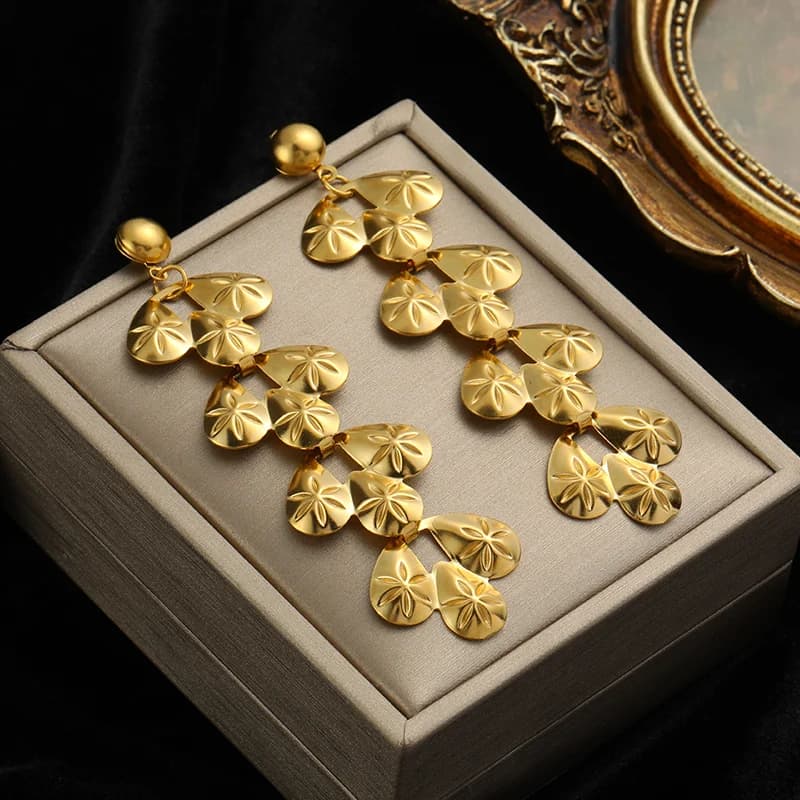 Lange Quasten-Ohrhänger, Goldfarben