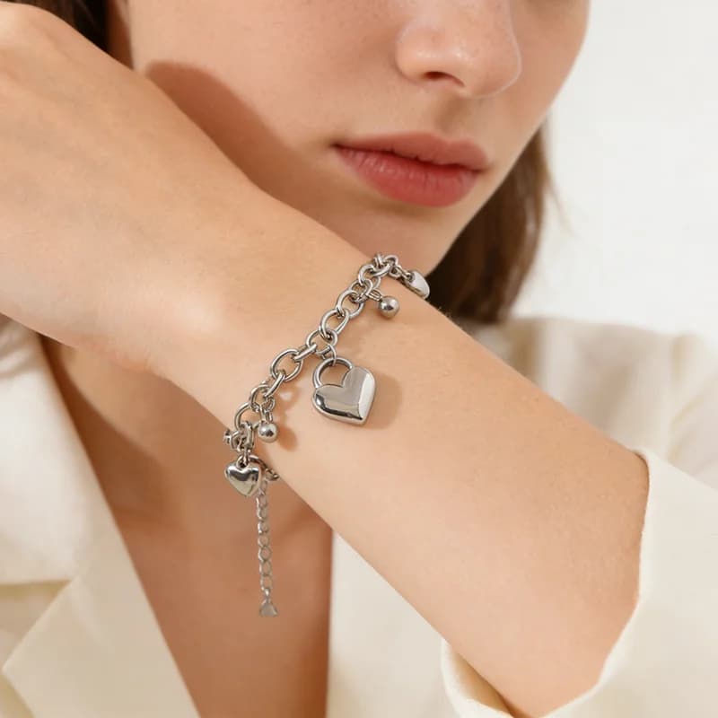 Silberfarbenes Herz-Beads-Charm-Armband