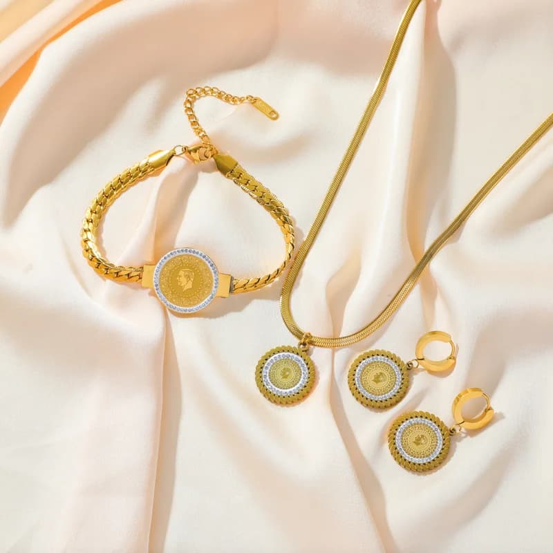 Halsketten-, Armband- und Ohrring-Set mit Münzporträt und Zirkonia