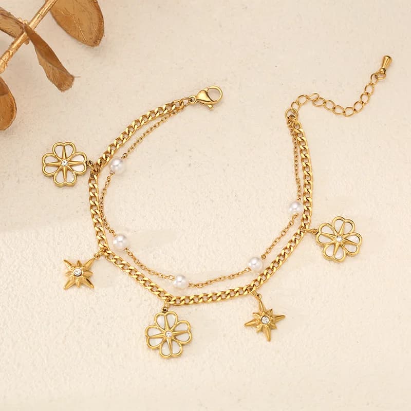 Blumen & Stern Charm-Armband mit Perlen
