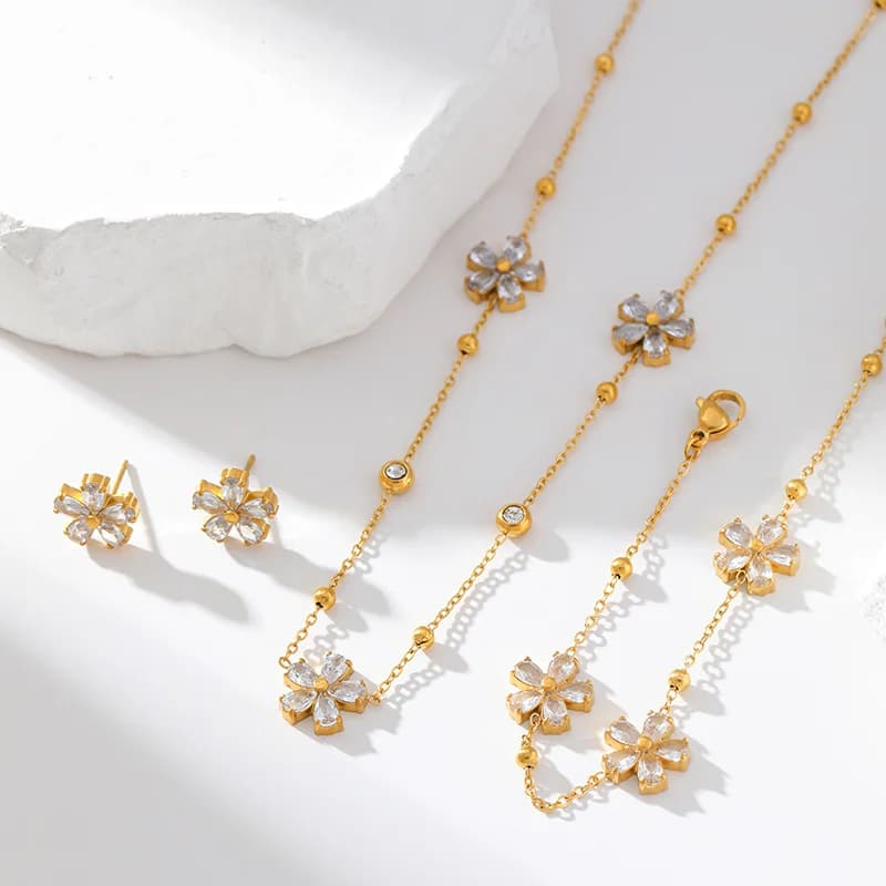 Zirkonia Blumen-Set: Halskette, Ohrringe und Armband