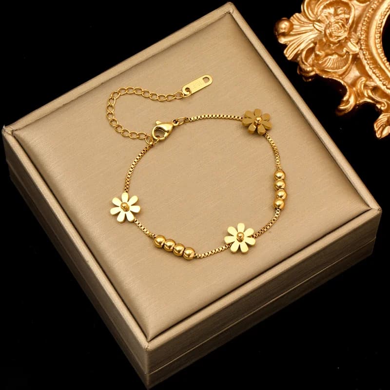 Goldfarbenes Blumen-Halsketten- und Armband-Set