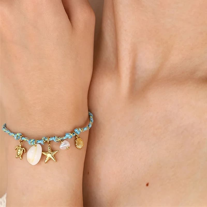 Seestern- und Muschel-Charm-Armband mit Kordelkette