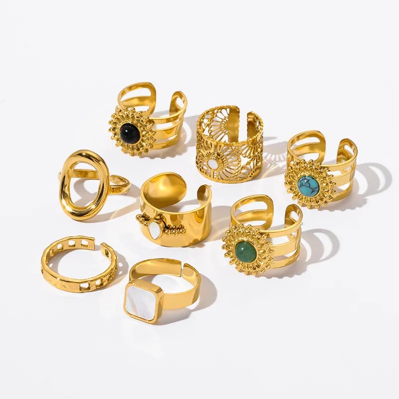 Goldene Vintage Manschettenringe