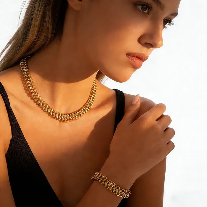 Goldfarbenes Chunky Chain Halsketten- und Armbandset